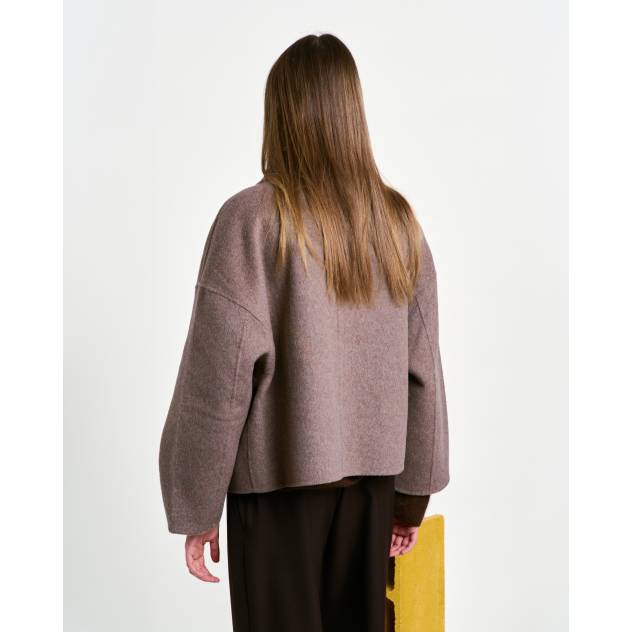 Taupe